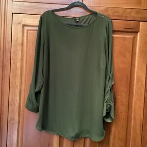 Ann Taylor Green 3/4 Sleeve Relaxed Blouse